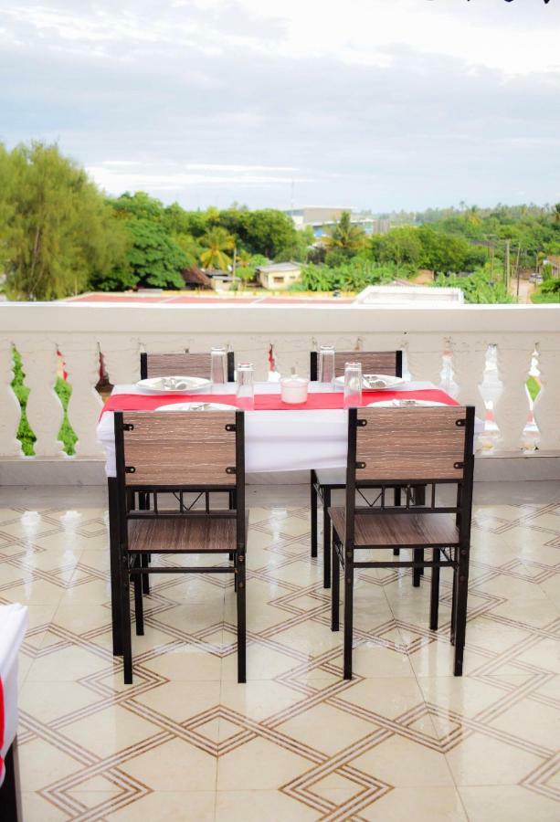 Camilla Airport Hotel *